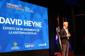 Algunos tips para mejorar la asistencia escolar: David Heyne en seminario internacional de asistencia escolar