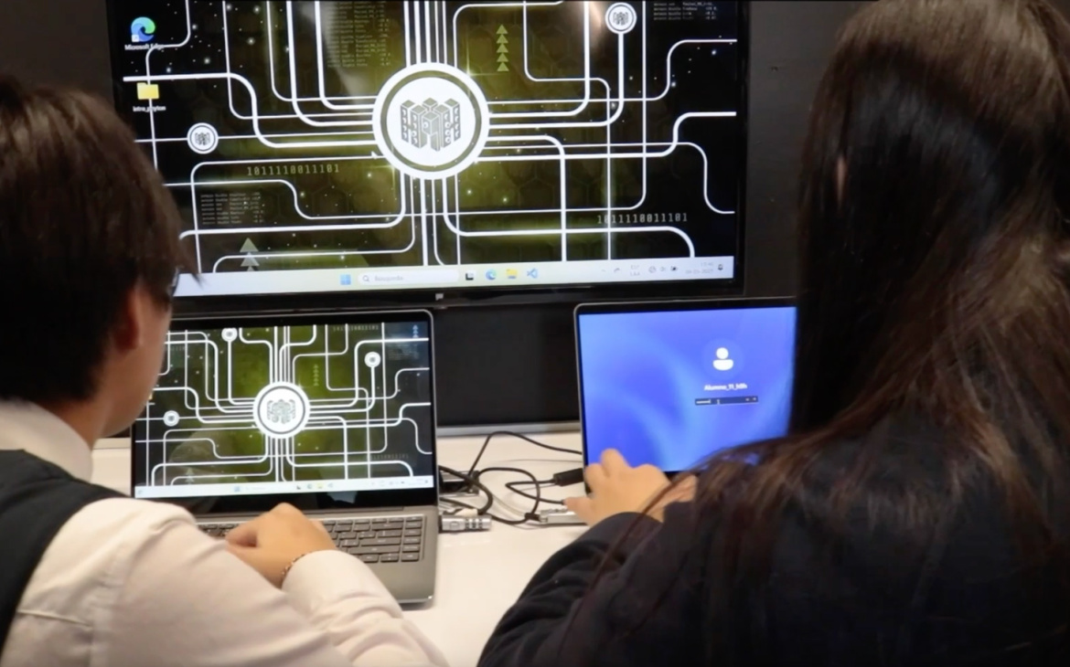 Inauguración de nueva Hacker House en Colegio Almendral