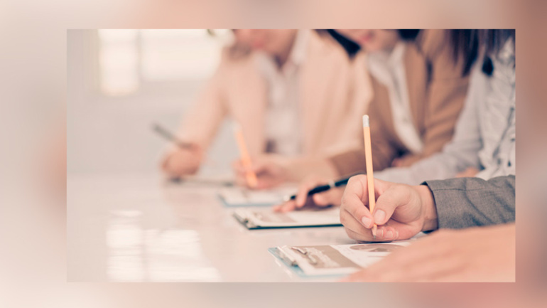 Capacitaciones y Becas para el mundo de la educación